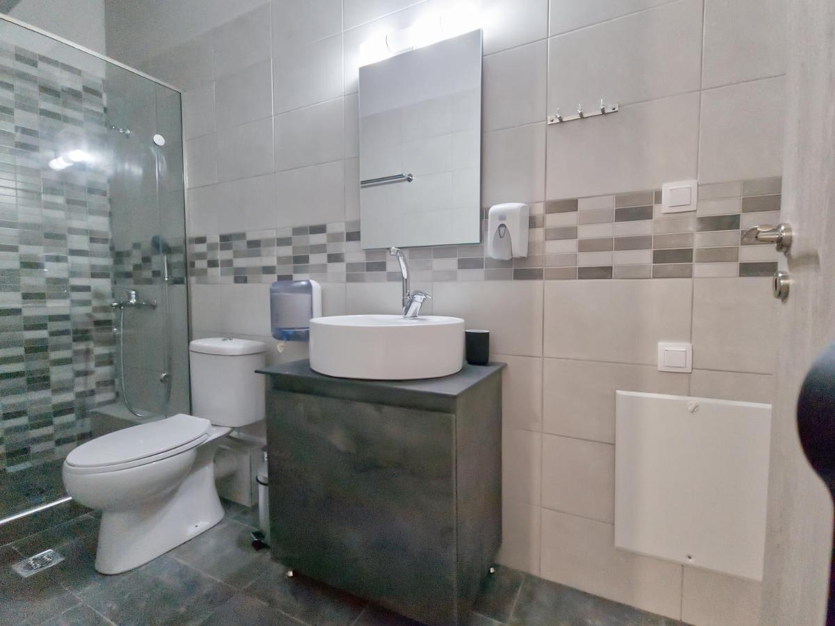Epipleon Luxury Suites -106- Δωμάτιο 40Τμ Με Βεράντα 45Τμ Μπροστά Στην Θάλασσα Nafpaktos Ngoại thất bức ảnh